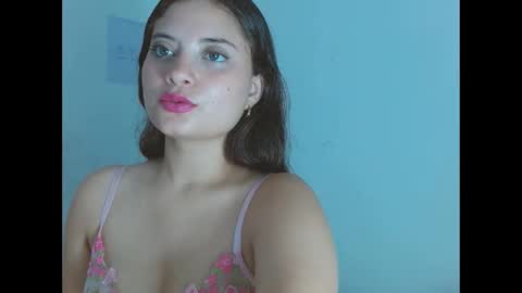 aurora_lenovic online show from 03/01/25, 04:33
