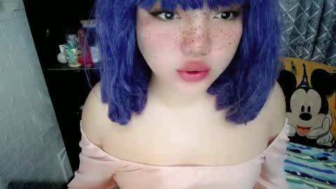 cute online show from 01/11/25, 08:00
