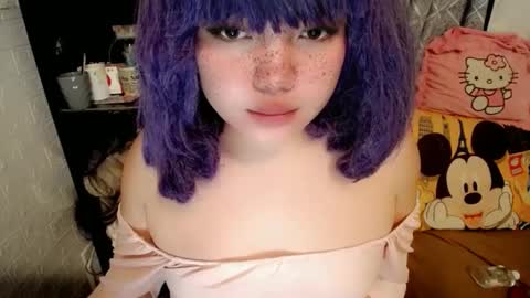 cute online show from 02/24/25, 01:24