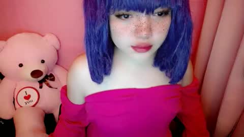 cute online show from 02/18/26, 11:22