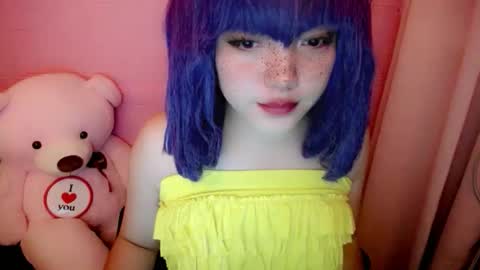 cute online show from 05/21/26, 09:16