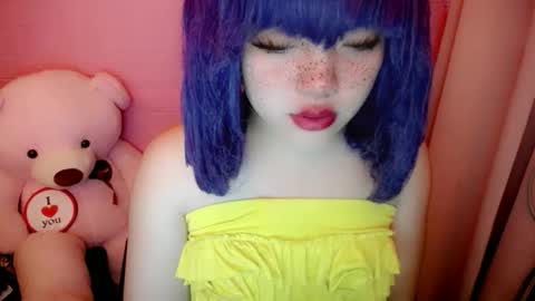 cute online show from 05/23/26, 09:52