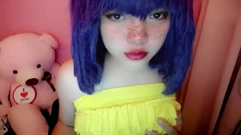 cute online show from 05/24/26, 11:10