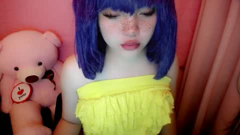 cute online show from 06/08/26, 04:40