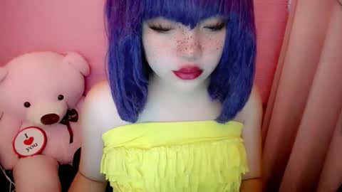 cute online show from 06/09/26, 05:41