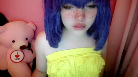 cute online show from 07/06/26, 09:17