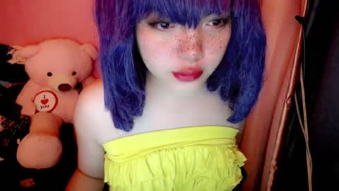 cute online show from 07/15/26, 07:30