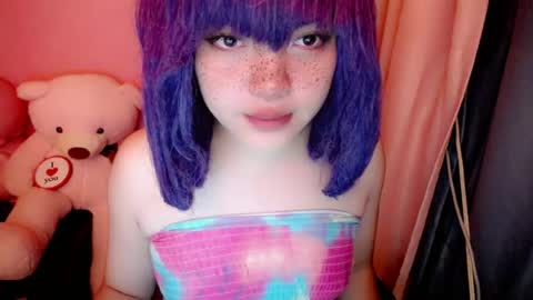 cute online show from 07/25/26, 09:45
