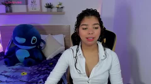 aurora_rodriguez online show from 12/22/24, 12:49