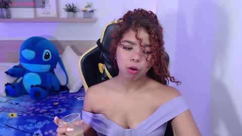 aurora_rodriguez online show from 12/23/24, 12:30