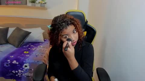 aurora_rodriguez online show from 02/01/25, 12:16