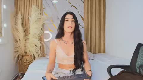 Snapshot of auroraa_ricci chatting on 03/01/26, 04:47 Aurora Ricci online show from 03/01/26, 04:47