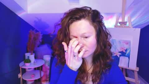 auroraborealis__ online show from 10/12/25, 06:45