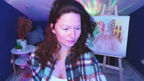 auroraborealis__ online show from 10/13/25, 06:35