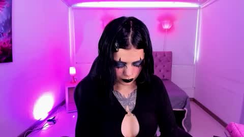 Snapshot of auroradiaz_ chatting on 11/14/25, 08:07 Aurora Diaz online show from 11/14/25, 08:07