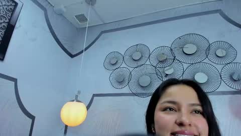 Snapshot of auroragracce chatting on 04/22/26, 11:34 AuroraGracce online show from 04/22/26, 11:34