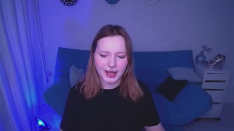 Snapshot of auroramour chatting on 10/16/25, 04:52 Aurora online show from 10/16/25, 04:52