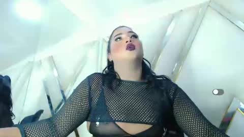 Aurora online show from 10/15/25, 10:54