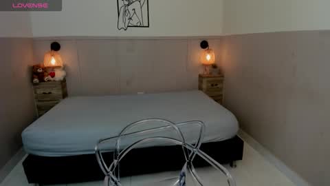 aurorasky7 online show from 10/30/25, 11:44