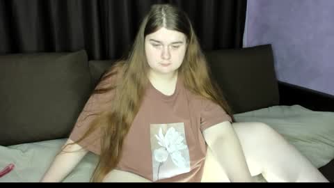 Snapshot of aushpana chatting on 11/14/25, 09:52 aushpana online show from 11/14/25, 09:52