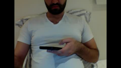 Snapshot of aussie099 chatting on 12/13/24, 10:51 aussie099 online show from 12/13/24, 10:51