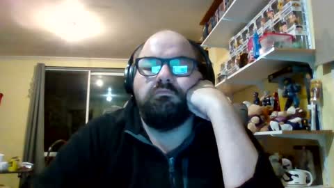 Snapshot of aussie_big_fella chatting on 07/18/26, 11:47 Aaron Matthews online show from 07/18/26, 11:47