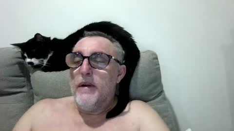 aussie_ozzie online show from 06/18/26, 06:57