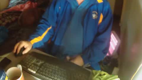 Snapshot of aussiebaker chatting on 09/22/25, 07:38 aussiebaker online show from 09/22/25, 07:38