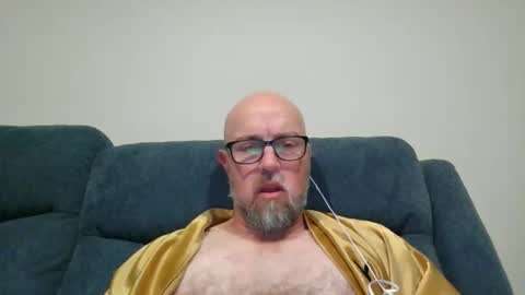 Snapshot of aussieguy73 chatting on 11/01/25, 01:35 aussieguy73 online show from 11/01/25, 01:35