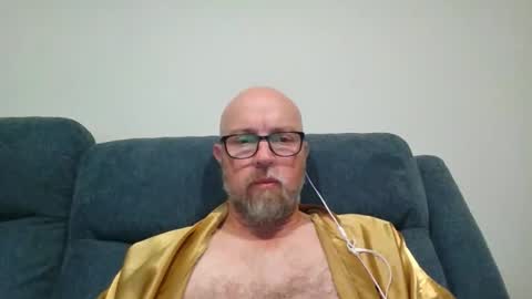Snapshot of aussieguy73 chatting on 11/06/25, 12:06 aussieguy73 online show from 11/06/25, 12:06