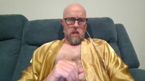 Snapshot of aussieguy73 chatting on 11/26/25, 12:28 aussieguy73 online show from 11/26/25, 12:28