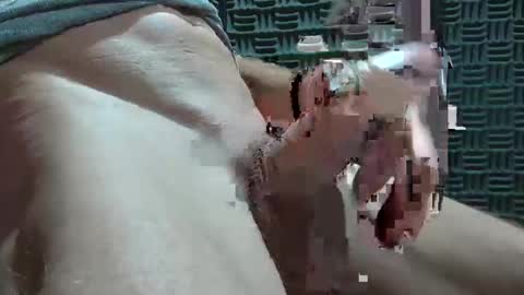 Snapshot of aussieraz chatting on 12/08/24, 07:26 aussieraz online show from 12/08/24, 07:26