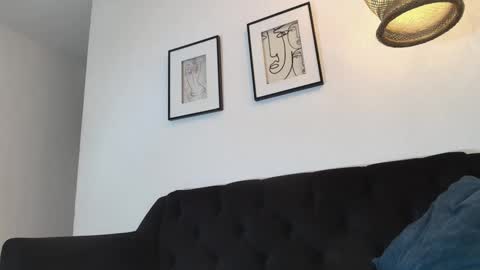 austiin online show from 10/08/25, 06:38