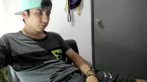 Snapshot of austin1119a chatting on 12/04/25, 05:43 austin1119a online show from 12/04/25, 05:43