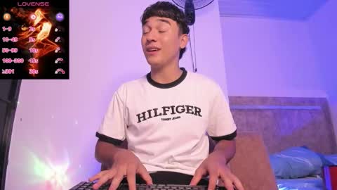 Snapshot of austin_cardieff_ chatting on 09/14/25, 02:22 Austin online show from 09/14/25, 02:22