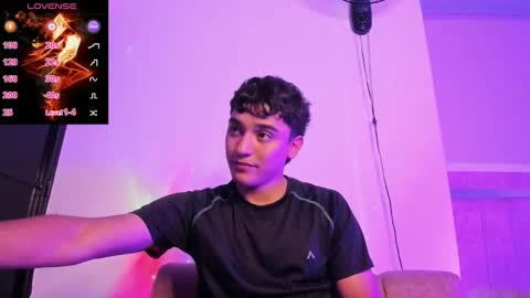 Snapshot of austin_cardieff_ chatting on 09/16/25, 04:35 Austin online show from 09/16/25, 04:35