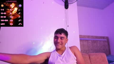 Snapshot of austin_cardieff_ chatting on 09/26/25, 03:43 Austin online show from 09/26/25, 03:43