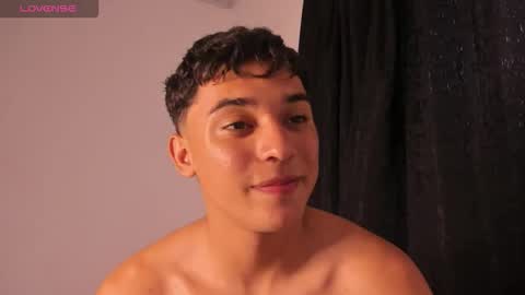 Snapshot of austin_cardieff_ chatting on 11/04/25, 09:58 Austin online show from 11/04/25, 09:58