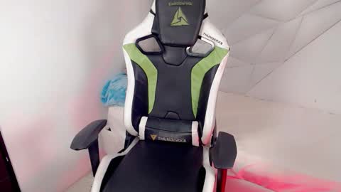 AUSTIN online show from 10/02/25, 04:58