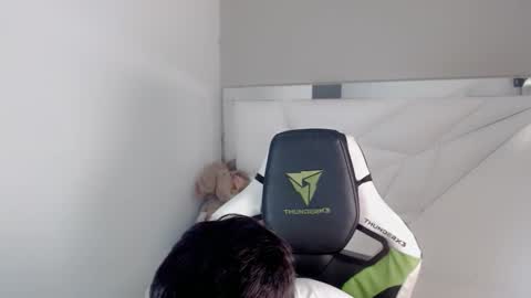 AUSTIN online show from 10/08/25, 01:53