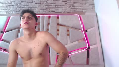 austin_mia45 online show from 03/12/25, 12:53