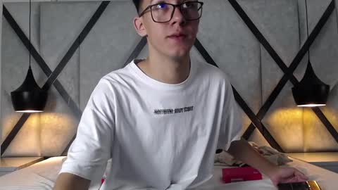 austinreeds online show from 09/25/25, 12:31