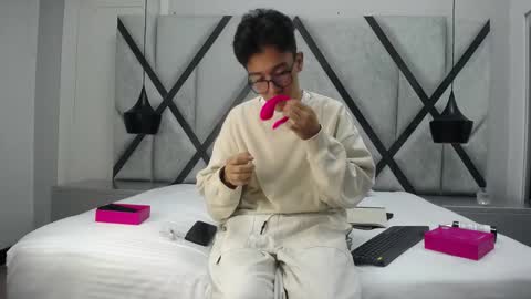 austinreeds online show from 10/08/25, 11:52