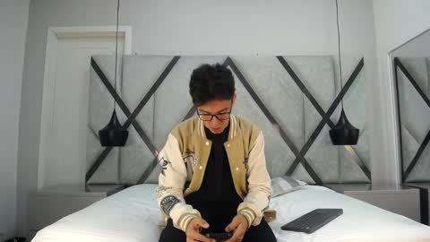 austinreeds online show from 10/15/25, 11:54