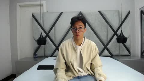 austinreeds online show from 10/19/25, 12:28