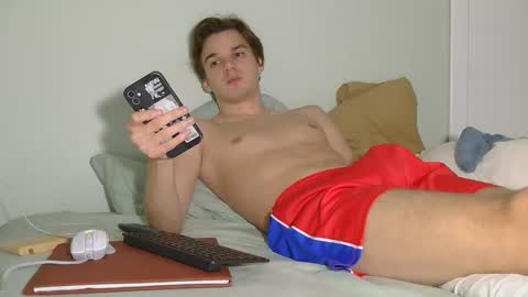 Snapshot of auston_r1ch chatting on 12/26/24, 12:16 Auston 3 online show from 12/26/24, 12:16