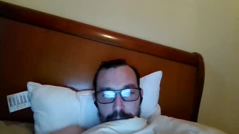 Snapshot of author980 chatting on 12/16/25, 09:58 author980 online show from 12/16/25, 09:58