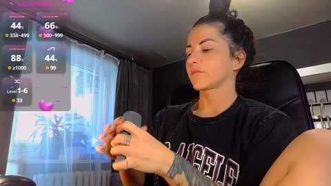 Snapshot of ava__doll chatting on 02/05/25, 11:23 Ava online show from 02/05/25, 11:23