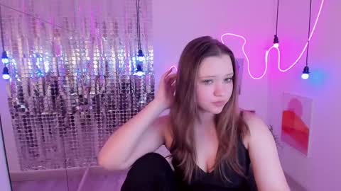 Snapshot of ava__grace chatting on 02/02/25, 07:25 Ava online show from 02/02/25, 07:25