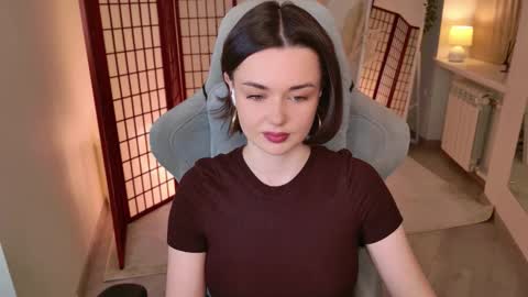 Snapshot of ava_blushy chatting on 11/18/25, 03:16 Ava online show from 11/18/25, 03:16